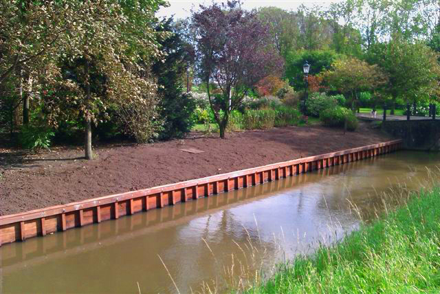 LTL Woodproducts heeft duurzaam hout voor al uw grond- weg en watertoepassingen uit voorraad of waterbouw op aanvoer leverbaar.